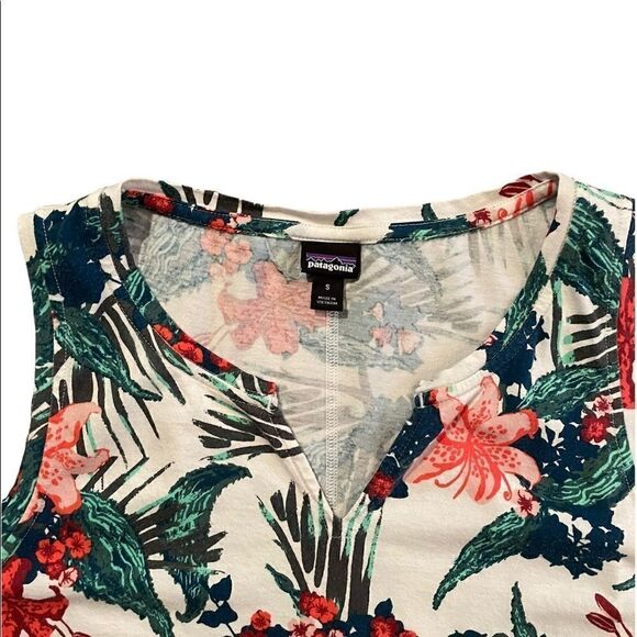 Patagonia Tropical Print Sleeveless Shirt Size Small - Picture 2 of 5